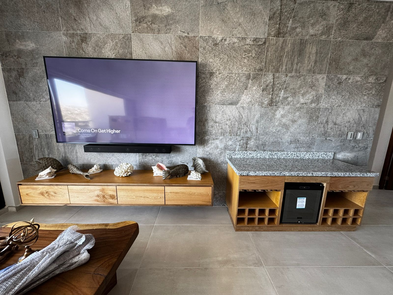 Mueble de TV y bar